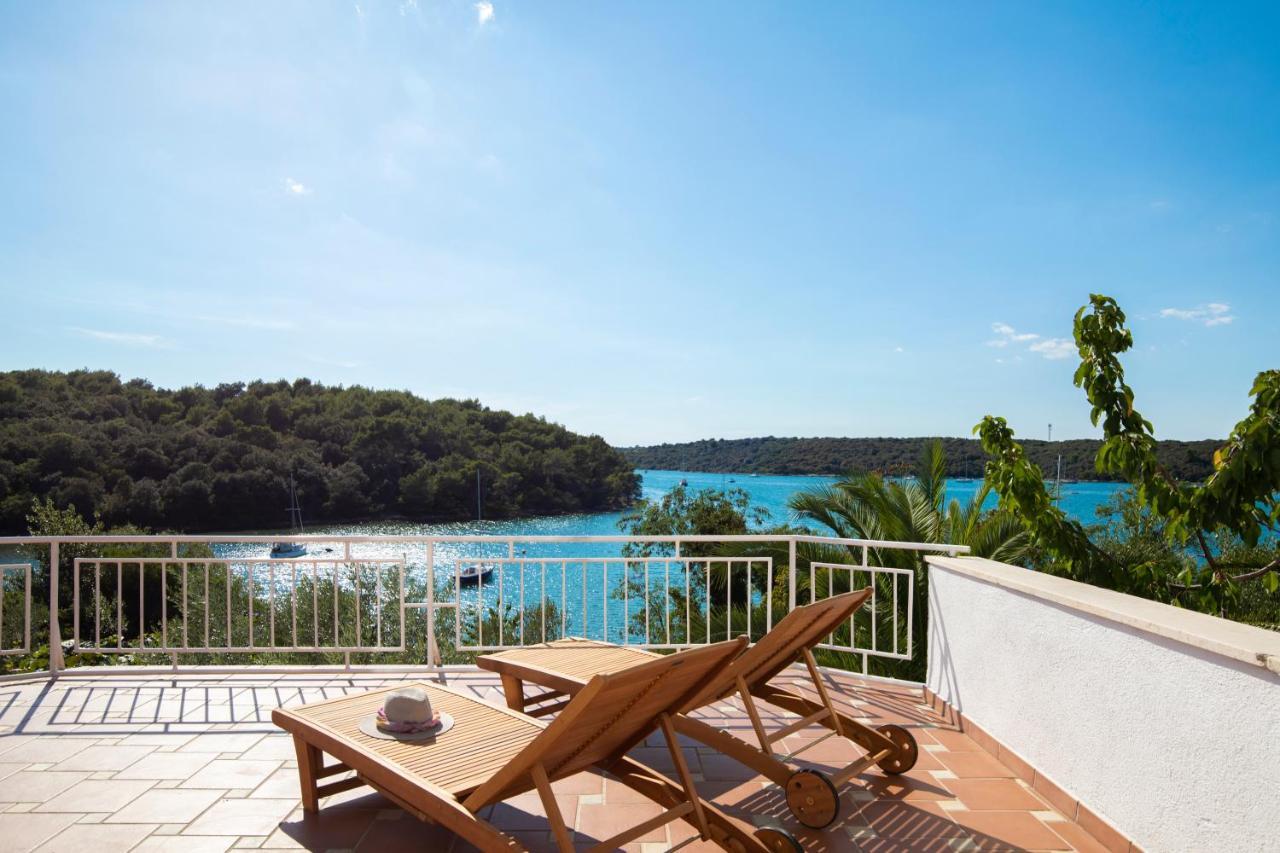 La Casa Ingrid - Couple'S Paradise บานโจเล ภายนอก รูปภาพ